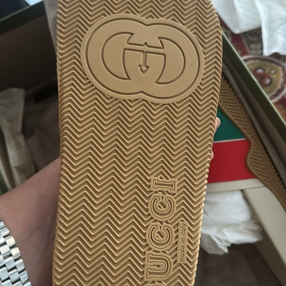 Gucci Red and Green Slides NWT size 40 Euro with box and dust bags size 9 - Picture 10 of 10